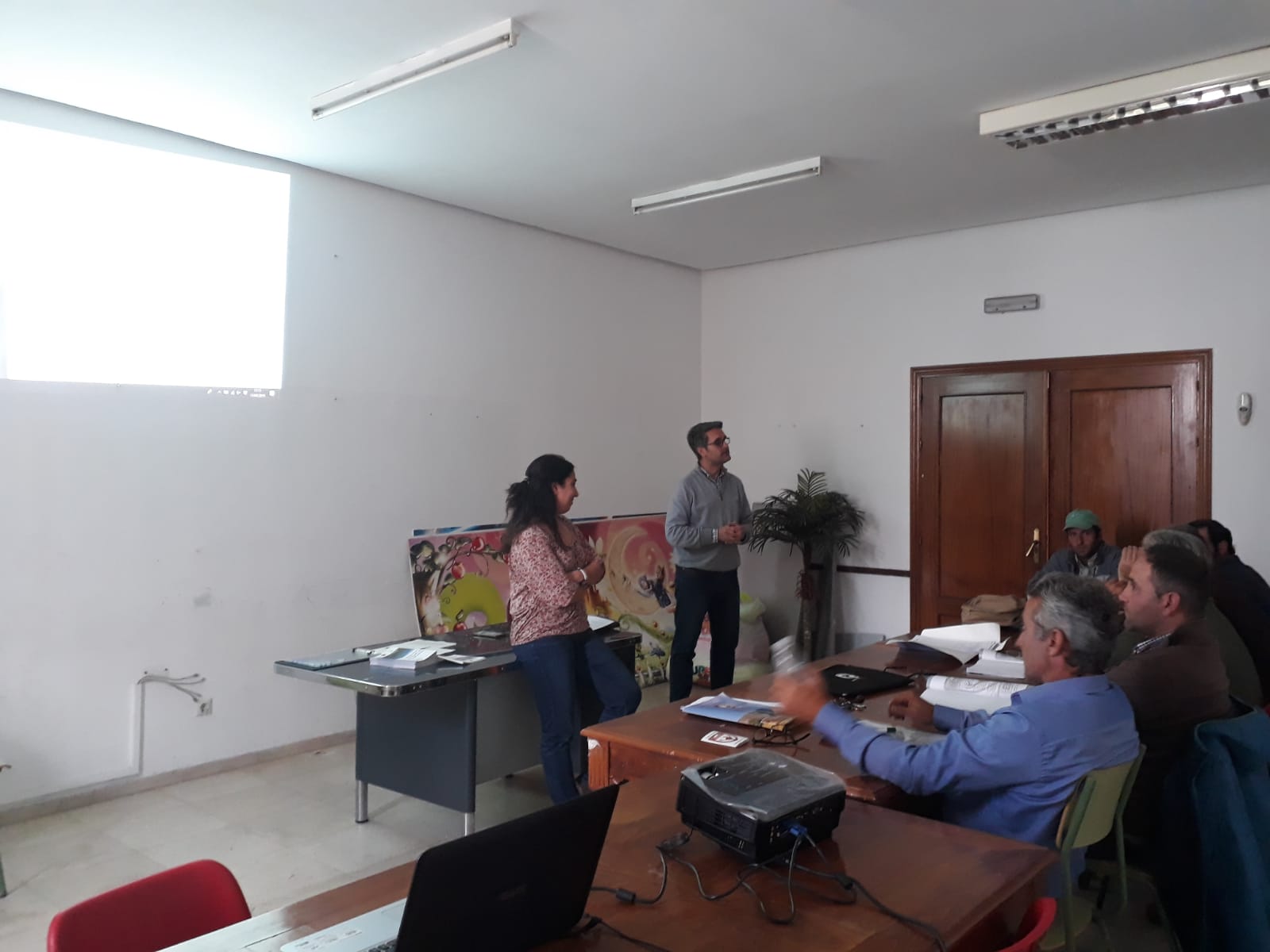 charla informativa en el curso de reciclaje de Guardas de Coto en Montoro